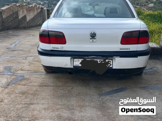 1995, أوبل, اوميجا