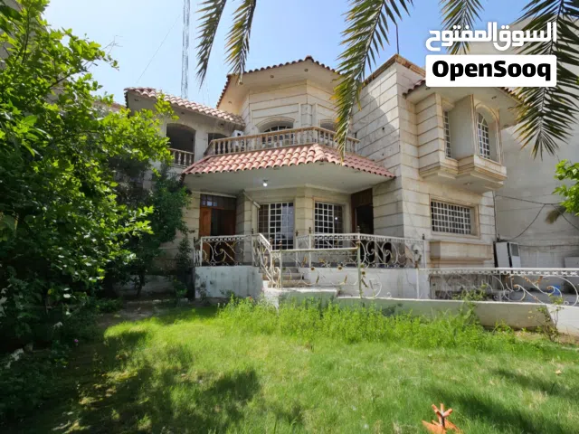 بيت للبيع في شارع الوزراء في الجادرية