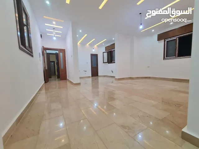 200 m2 4 Bedrooms Apartments for Sale in Tripoli Al-Sabaa