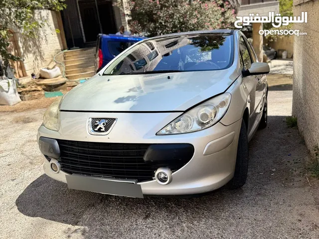 بيجو 307 لون فضي