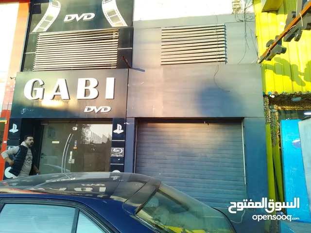 وجهات اكبند لبيع ويوجد وجها سكوريت طول 260ورتفاع224 وكاوتر جرانيت جديد