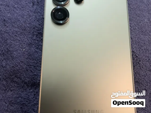 السلام عليكم  . جهاز  S25ألترا ذ.256 رام 12 مستخدم شهر على كد تواصل نضيف 100%100 ملحقاته:  كارتونة
