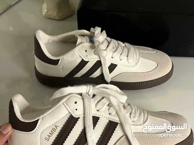brown Sport Shoes in Al Badayea