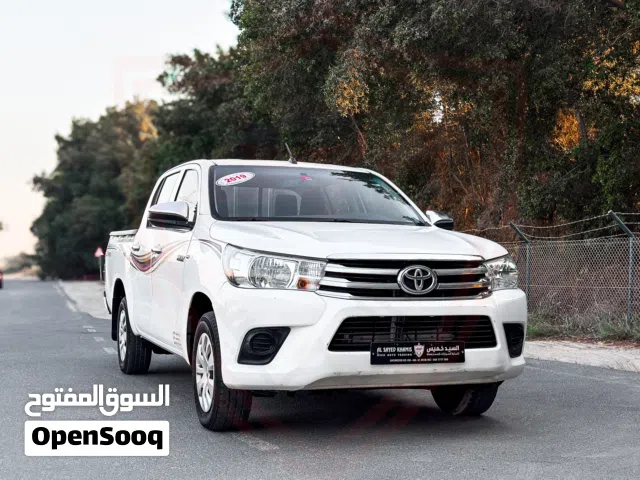 Toyota Hilux  2.7 L  2019  GCC  Accident-Free  In Excellent Condition  940 P.M
