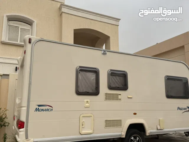 السلام عليكم كرفان من شركةBailey أوروبي للبيع موديل 2008 نظيف جداً استخدام مرة واحدة