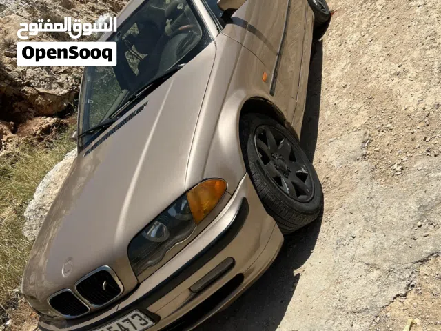 2001 بي ام دبليو الفئة 3 Standard