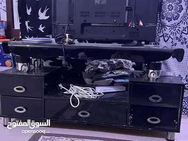 طاولة تلفزيون