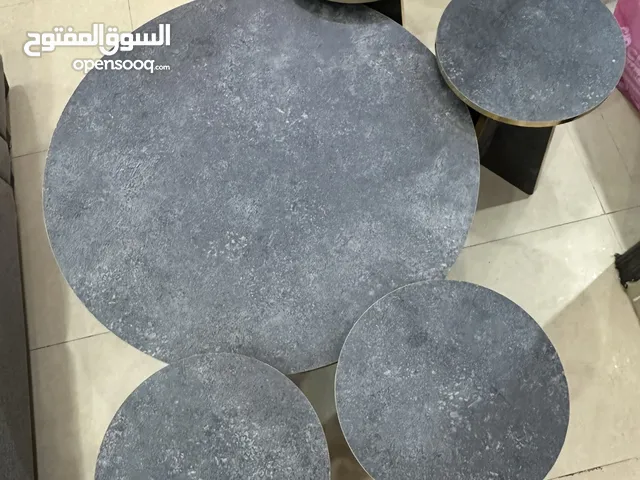 للبيع طقم طاولات نظيف