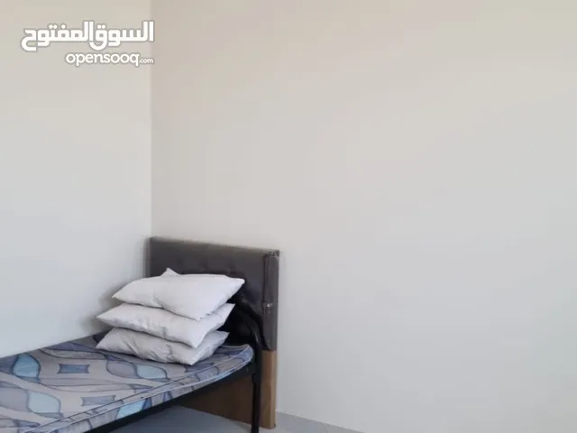 مطلوب مصري للسكن في غرفة مكيفة تشطيب سوبر لوكس. غرفة مستقلة للايجار مكيفة و حديثة في فيلا حديثة التو