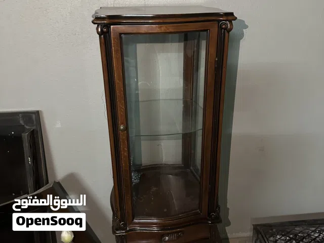 كبت صغير ديكور للمجلس او الصاله نضيف