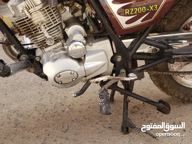 متر بوتن نضيف كرت عرطه مضمون من اي خلل بسعر 130/الف كلمه واحده الموقع صنعا نقم جوار مطعم التل الاخضر