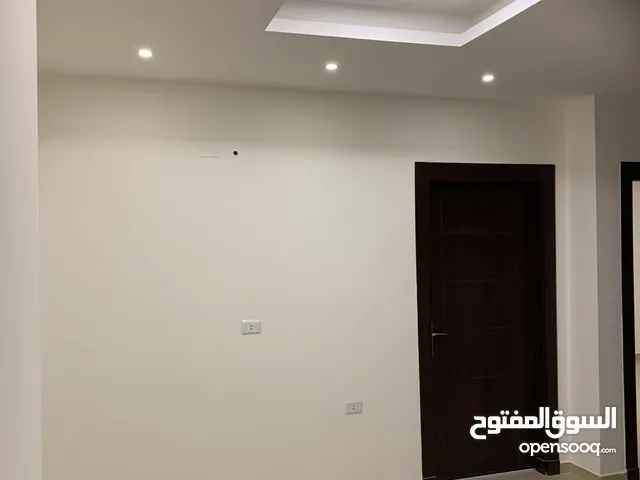 70 m2 2 Bedrooms Apartments for Rent in Amman Jubaiha