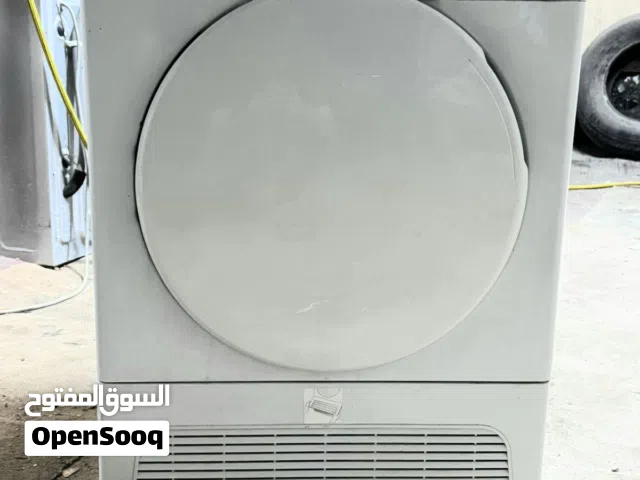 جفافات ومكيف ويندو وثلاجه 150 لتر وغساله ال جي 13 كيلو وسرير اطفال وميكرويف وطاول طعام