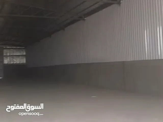 للإيجار مخازن مساحات 500 و 1000متر بالصليبيه يوجد مخازن بالشويخ والري والعارضبه وأمغره وميناءعبدالله