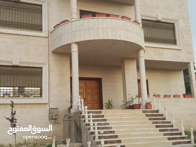 250 m2 More than 6 bedrooms Villa for Sale in Amman Abu Nsair