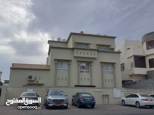 120 m2 1 Bedroom Apartments for Rent in Muscat Al Khoud