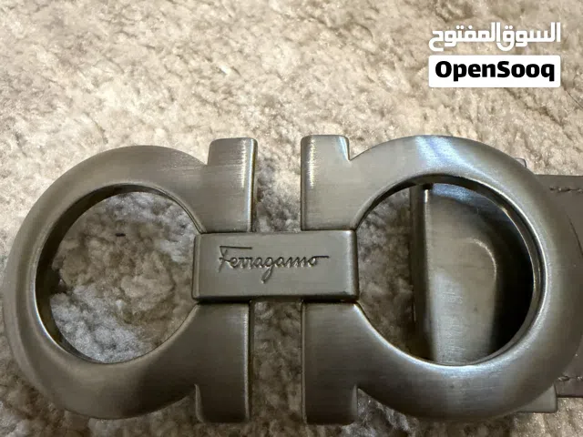 حزام ferragamo اصلي double face استعمال خفيف جدا