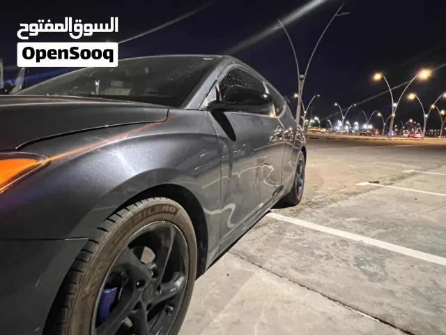 2019 هيونداي فوليستر Standard