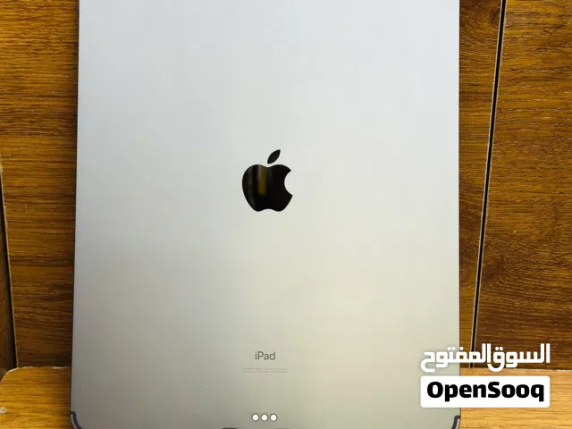 Ipad Pro 12.9 inch (4th generation) cellular+Wi-Fi 256 GB one month Shop warranty condition 10/10.