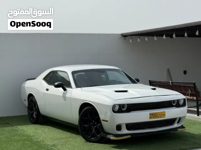 دودج تشالنجر 2018 ابيض 6 سلندر