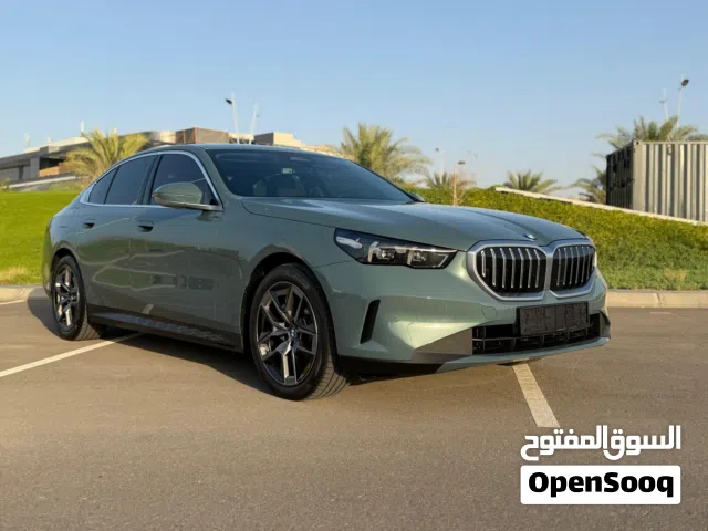 2025 BMW 5 Series 520