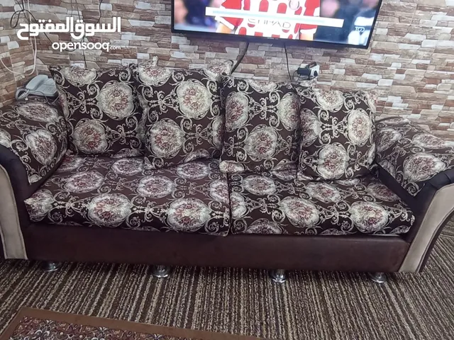 كنب للبيع( مستعمل للبيع غير مسطرد)