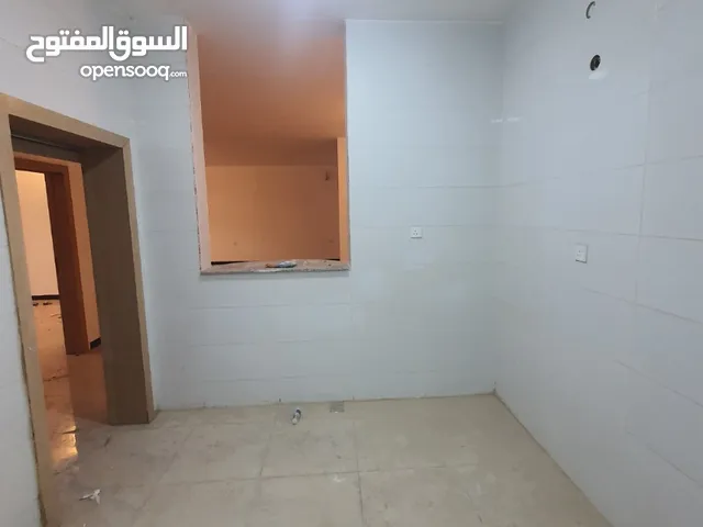 195 m2 3 Bedrooms Apartments for Rent in Baghdad Al Adel