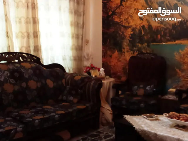 كنب غرفة ضيوف مستعمل