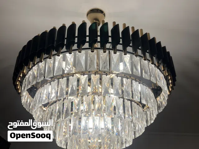 Crystal chandeliers 2 Pcs /  ثريات كرستال نظيفة جداً عدد 2