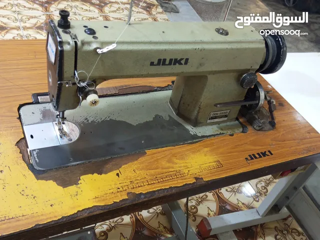 ماكينات خياطة