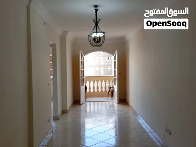فرصة استثمارية للبيع شقة عالشارع خالد ابن الوليد الرئيسى بأرقى مواقع سيدى بشر لمحبي الإستثمار والرقى