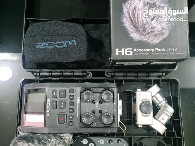 ZOOM H6 PROFESSIONAL FIELD RECORDER