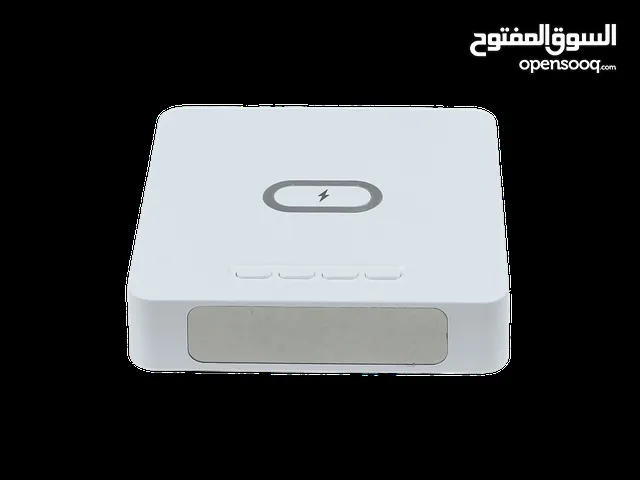 ساعه رقميه وشاحن لاسلكي