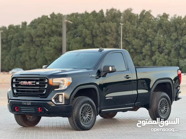 2022 GMC Sierra AT4