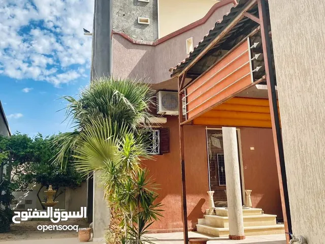 300 m2 5 Bedrooms Townhouse for Rent in Tripoli Ain Zara