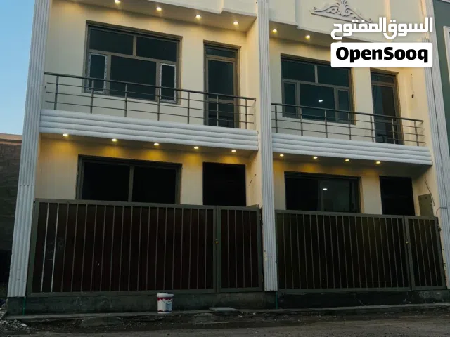 52 m2 2 Bedrooms Townhouse for Sale in Baghdad Other