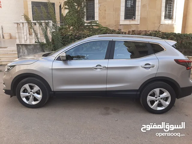 نيسان قشقاي