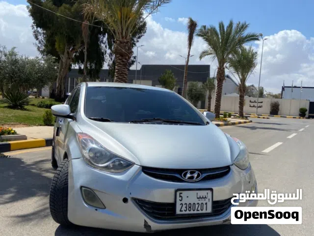 2013 هيونداي النترا Sport