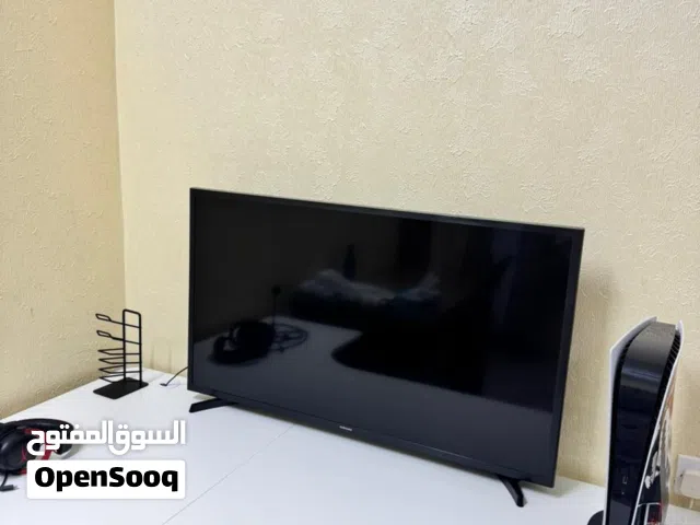 Samsung Smart 42 inch TV in Al Dakhiliya