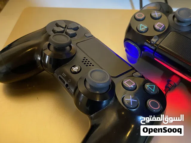 Ps4 slim معدل مع ايد سوني اصليه و كامل قطعه معدل مساحة 1 تيرا