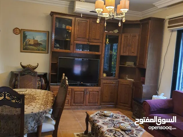 شقة مميزة للايجار خلف شركة امنية.