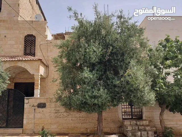 90 m2 4 Bedrooms Townhouse for Sale in Amman Al-Mustanada