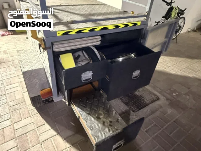 للبيع عربة قالوصةنضيفه جدن ب350   مع المضله الجانبيه القياس 3في2ونص واتر بروف