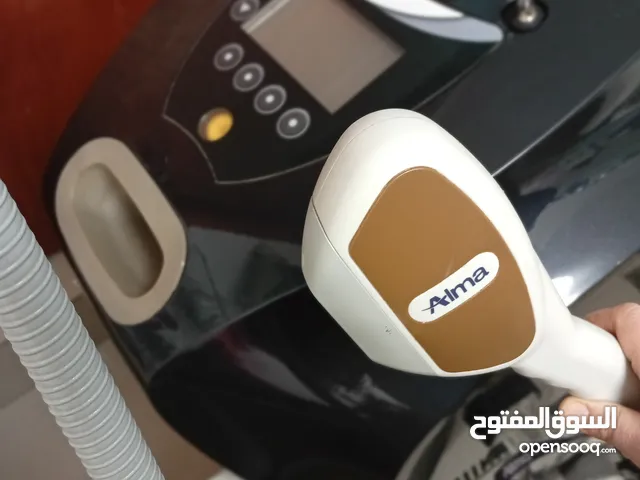 جهاز ليزر نوع *Alma* لصالونات التجميل