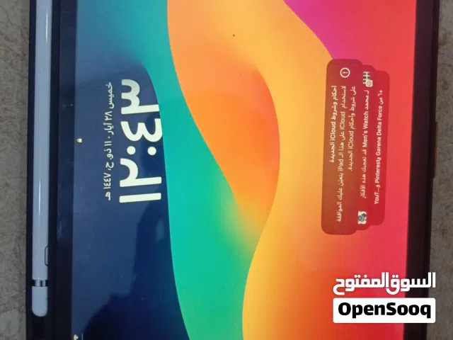 ايباد 9 مستعمل للدراسة مبدل شاشة و بي فطر بالشاشة الجديدة ووحده من الزواية لمسها ثكيل مستعمل للدراسة