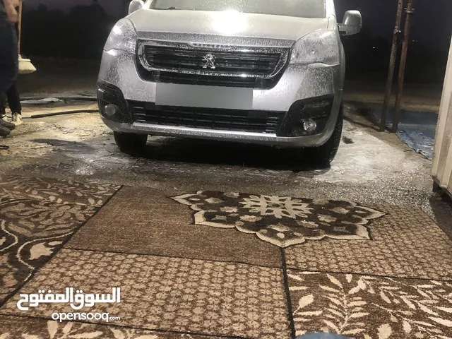 بيجو بارتنر 2017 59000 كاش