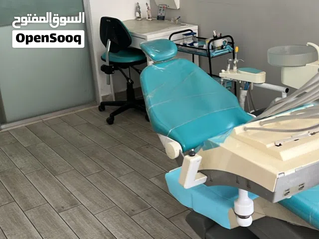 عياده اسنان وتجميل مجهزه بالكامل للبيع