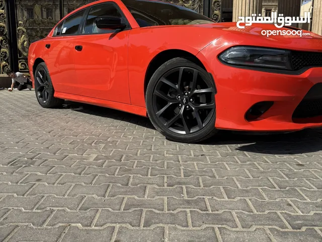 دودج جارجر 2018 برتقالي