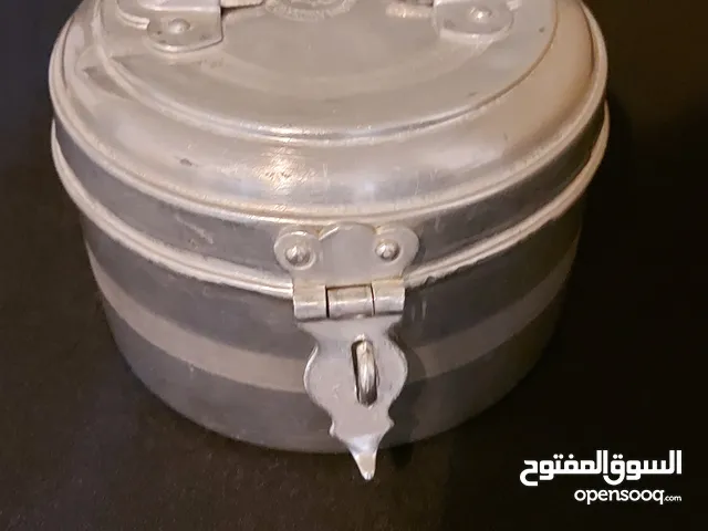 إناء مطبقيه قديم جدا