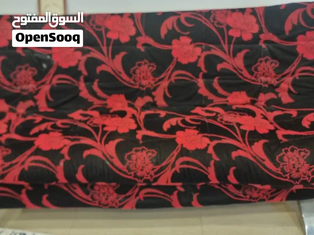صوفا بيد بحاله ممتازه للبيع
